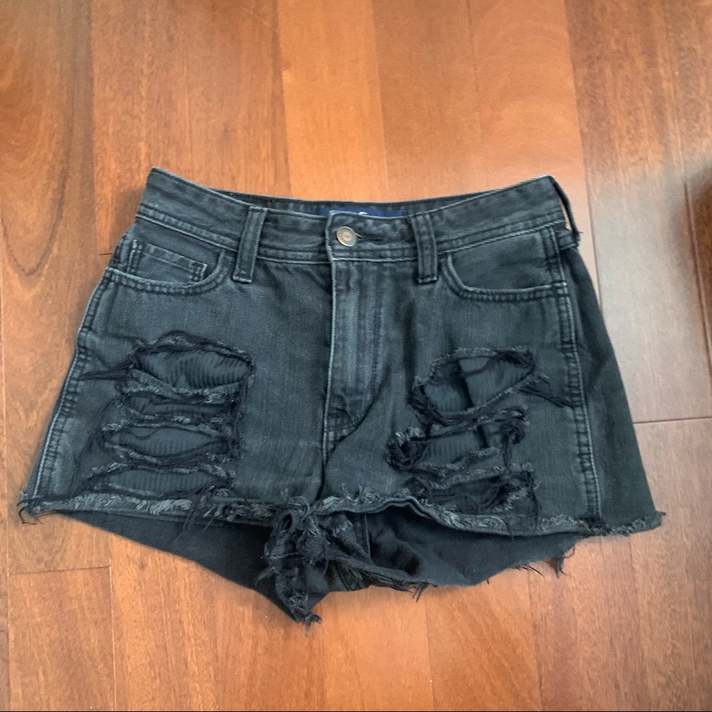 Hollister high waisted distressed shorts size 0